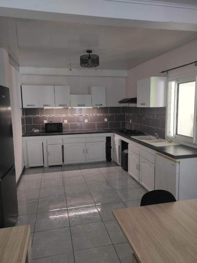 Ferienwohnung Location Saisonniere Les Bibassiers Le Tampon Exterior foto