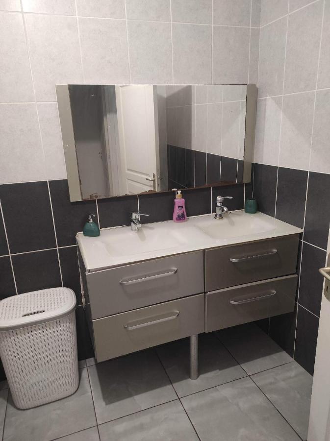Ferienwohnung Location Saisonniere Les Bibassiers Le Tampon Exterior foto