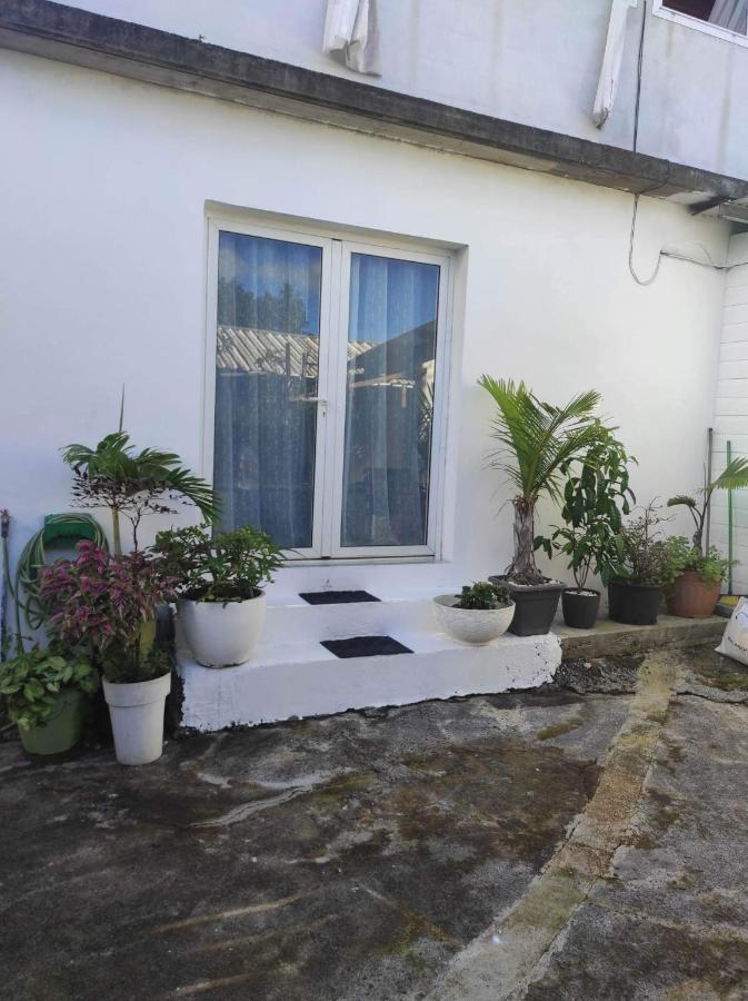 Ferienwohnung Location Saisonniere Les Bibassiers Le Tampon Exterior foto